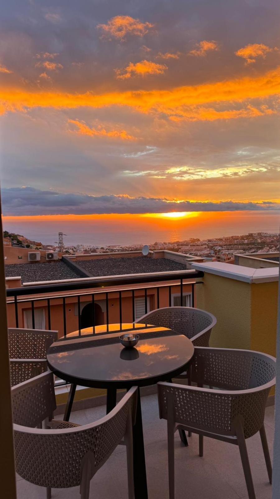 Sunshine Apartment With Sea Viev 아데제 외부 사진